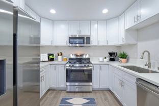 11208 S Western Ave - Photo 1 of 1