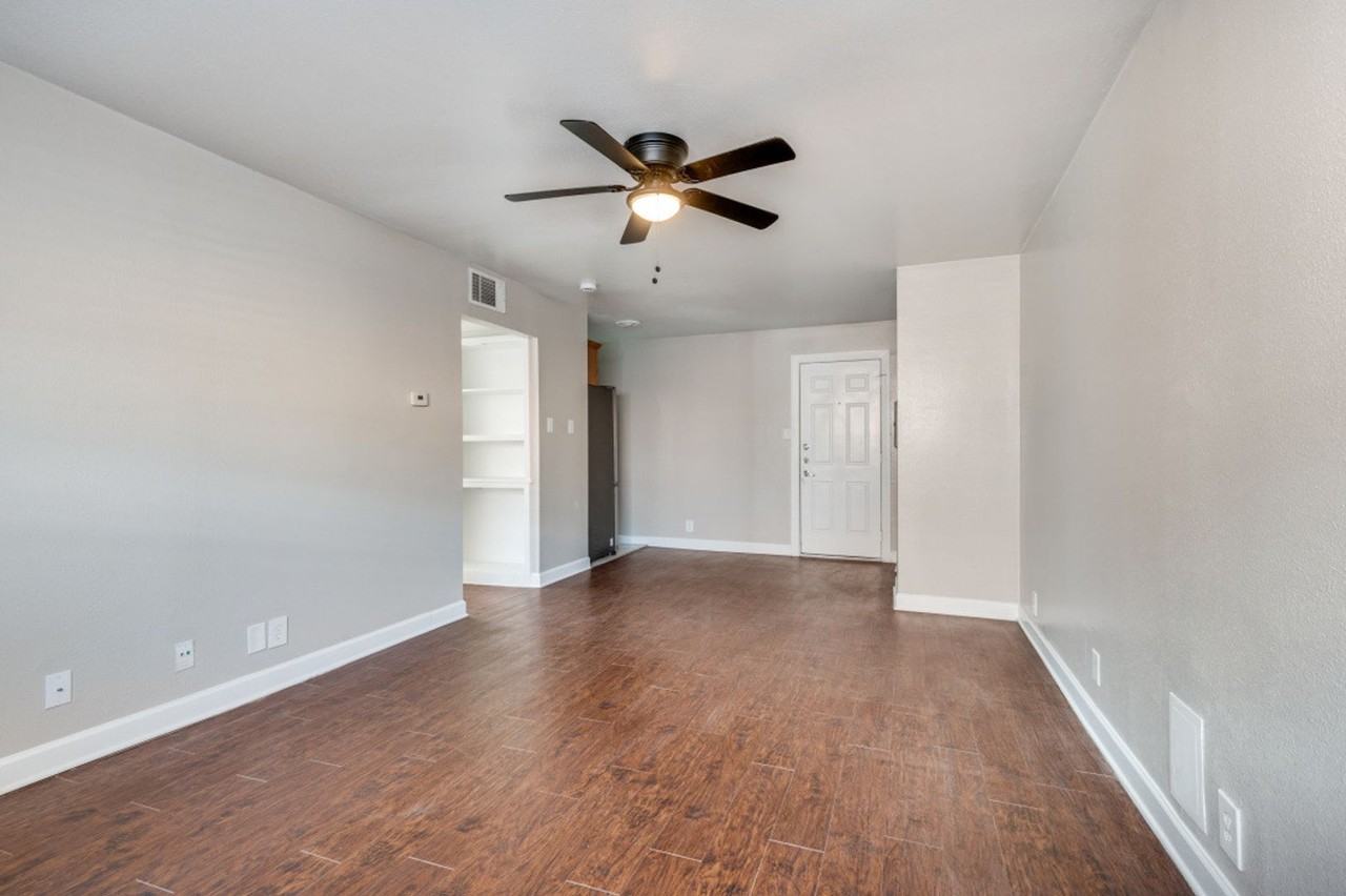 4915 Reiger Avenue - Photo 3 of 26