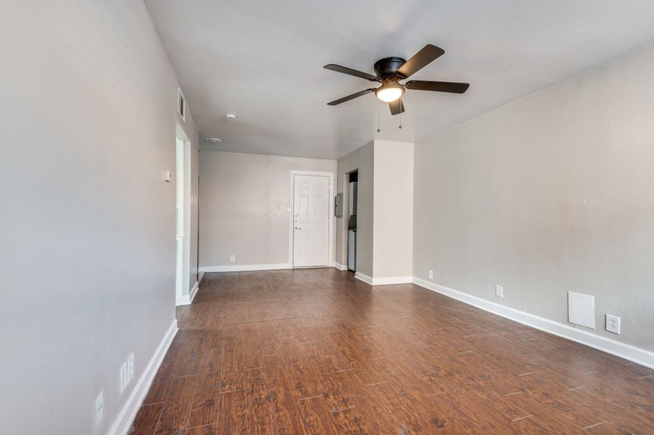 4915 Reiger Avenue - Photo 5 of 26