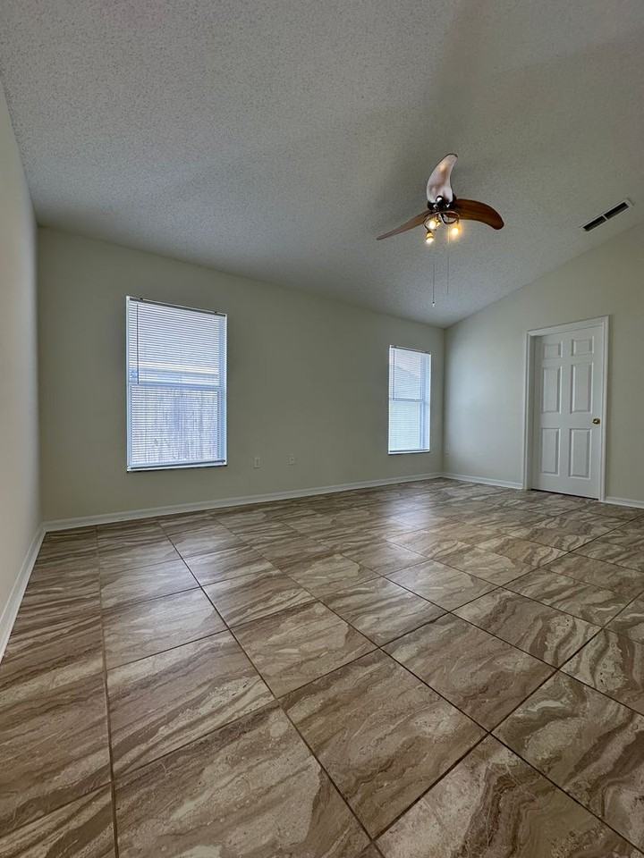 668 Cornwallis Drive - Photo 7 of 18