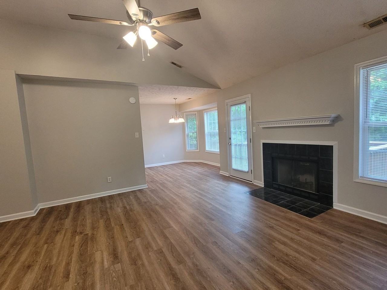 317 Buckeye Drive - Photo 3 of 18