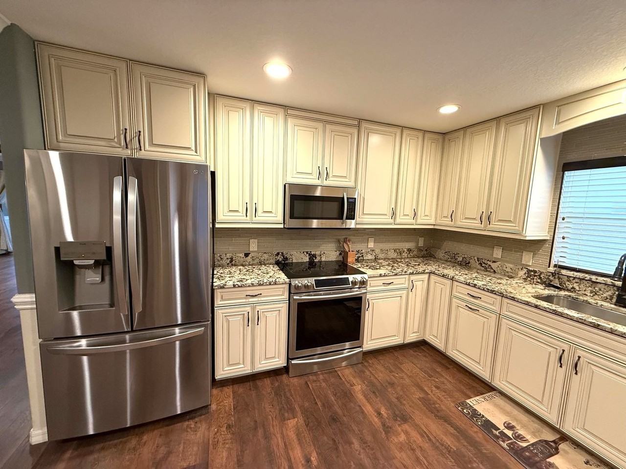 3369 Houle Avenue - Photo 5 of 23