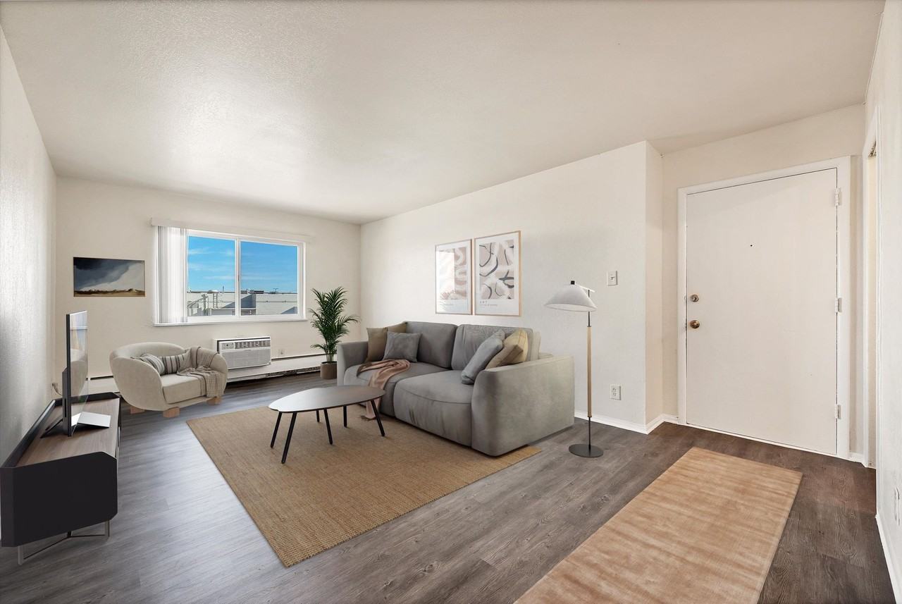 Del Mar Garden - Photo 3 of 21