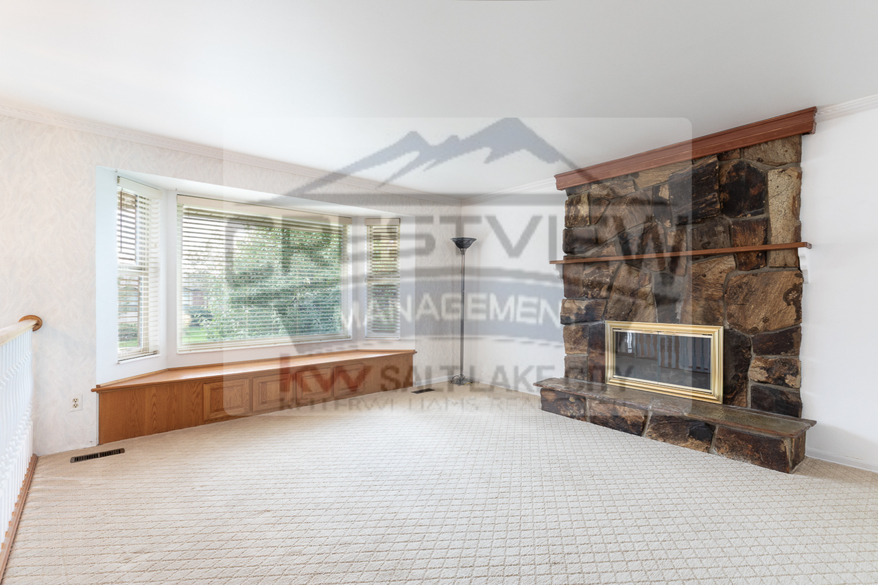 1747 E Sugarloaf Dr - Photo 6 of 33