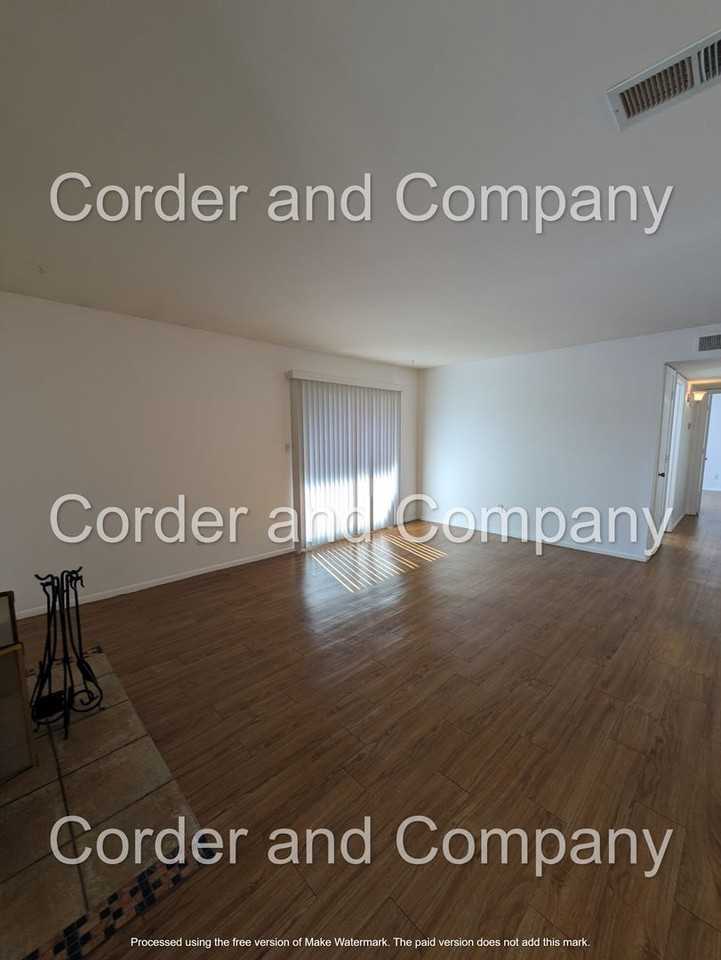 6065 Mckinney Drive Northeast - Photo 4 of 27