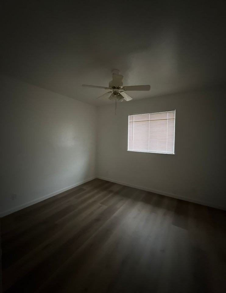 207 Flora Street - Photo 6 of 7