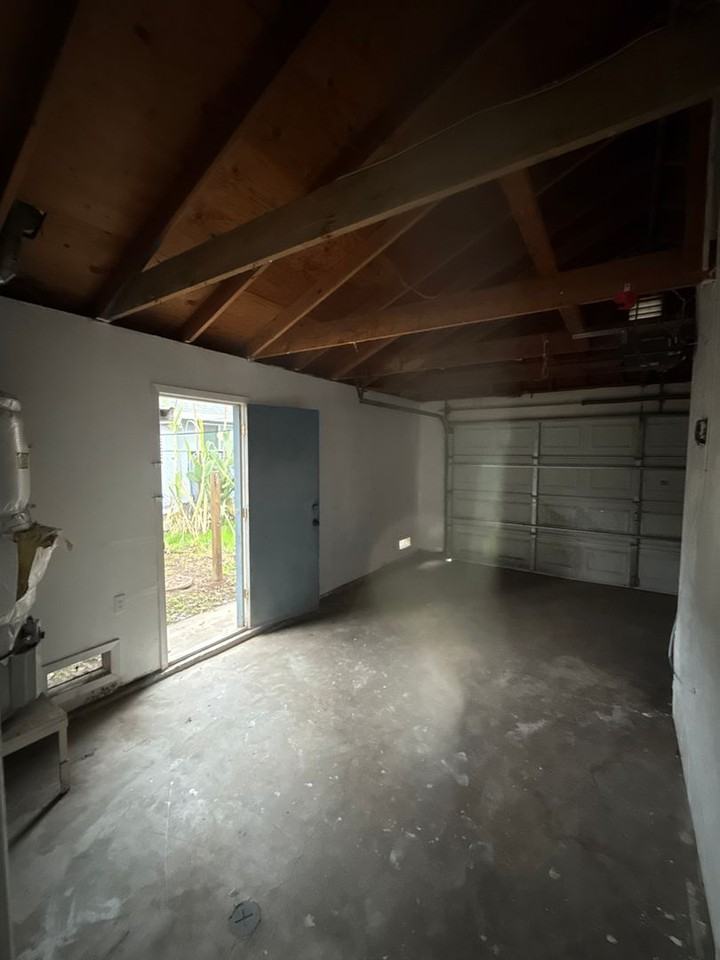 207 Flora Street - Photo 7 of 7