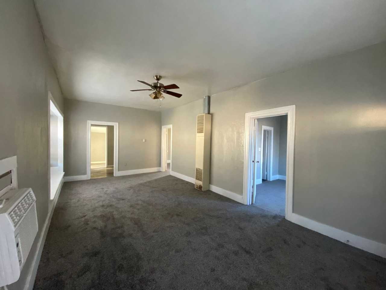 1405 West Maple Avenue - Photo 2 of 7