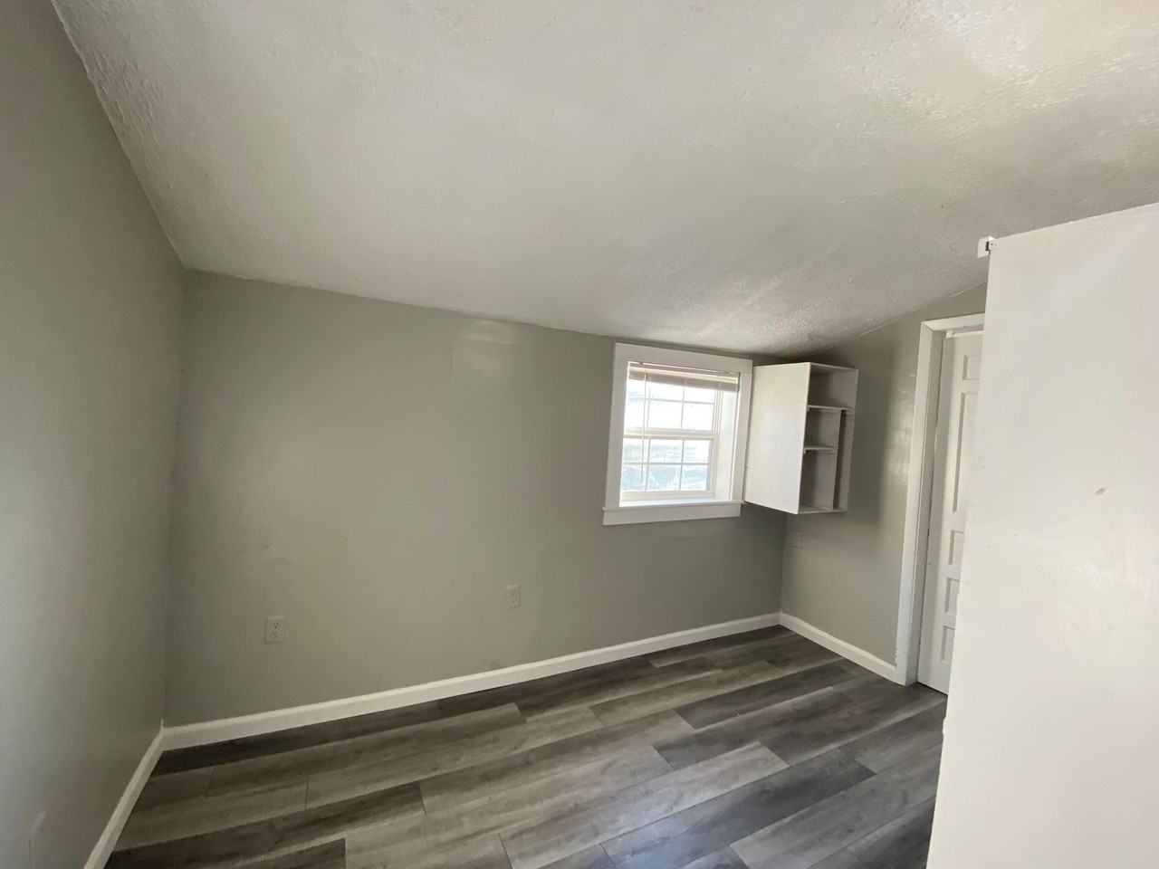 1405 West Maple Avenue - Photo 5 of 7