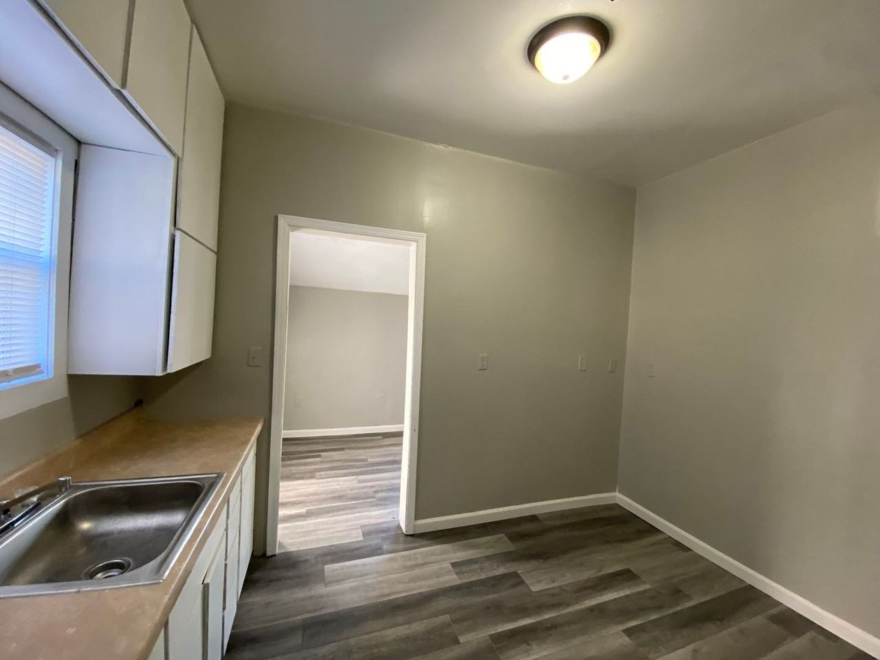 1405 West Maple Avenue - Photo 6 of 7