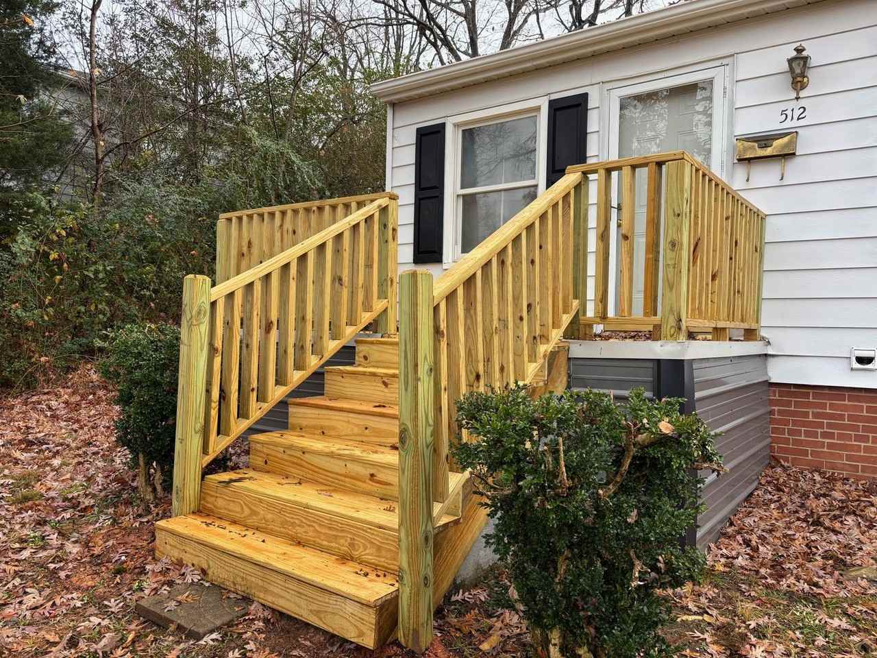 512 Dellwood Avenue - Photo 3 of 18