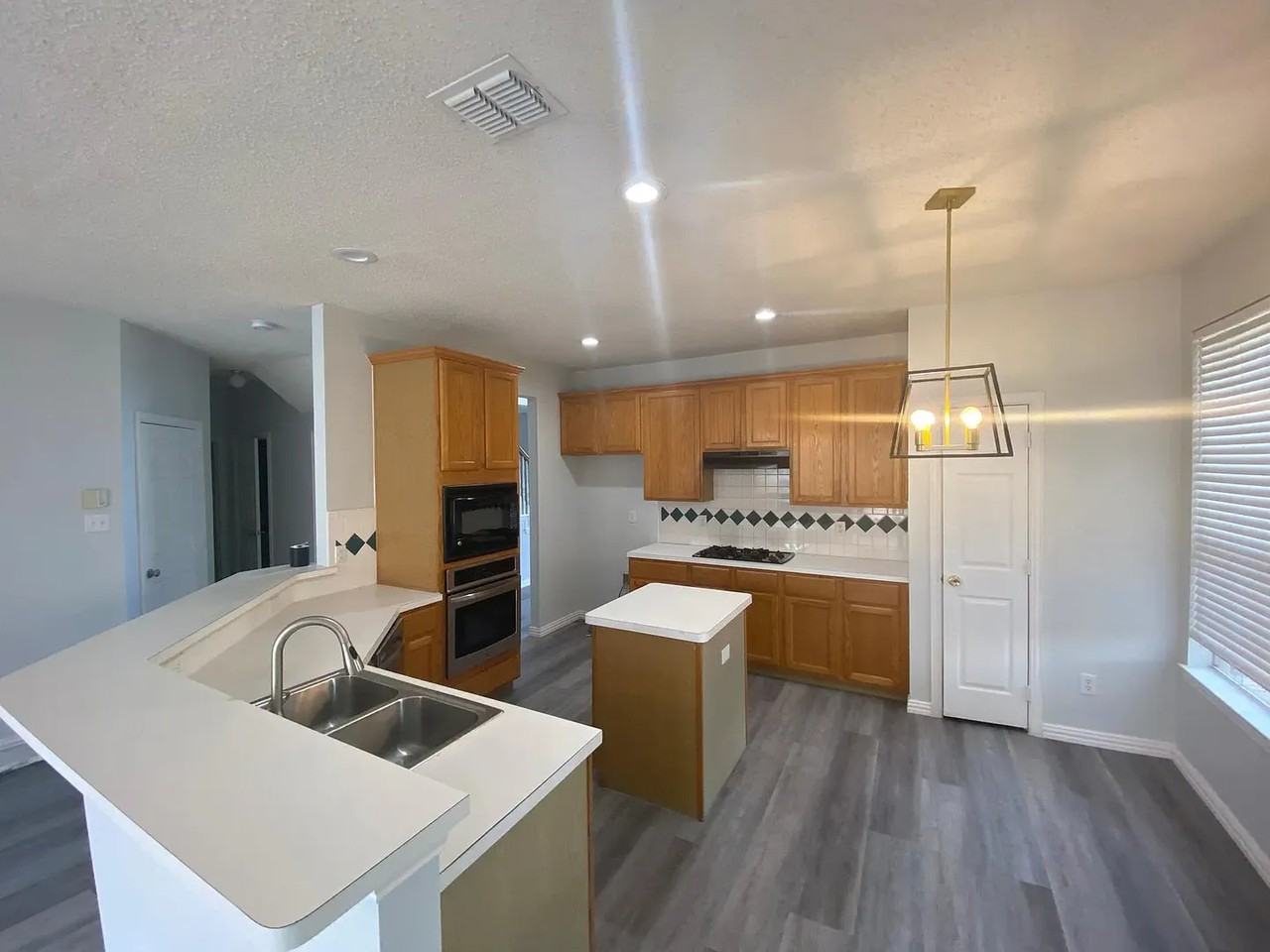 102 Bay Meadows Drive - Photo 6 of 11