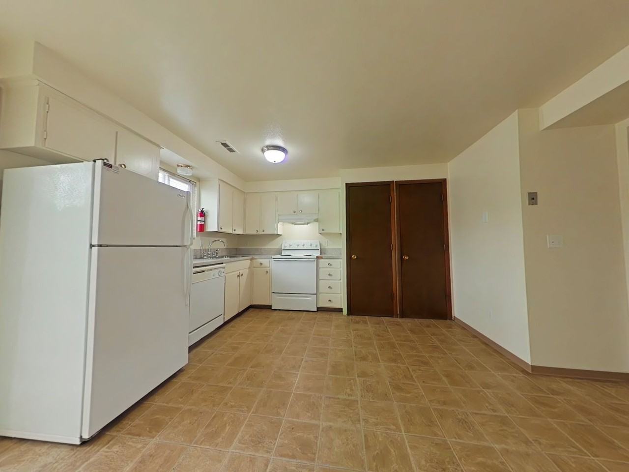 936 21st Ave Sw - Photo 6 of 12