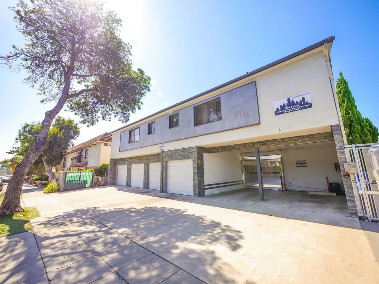 2622 28th St - Photo 2 of 4