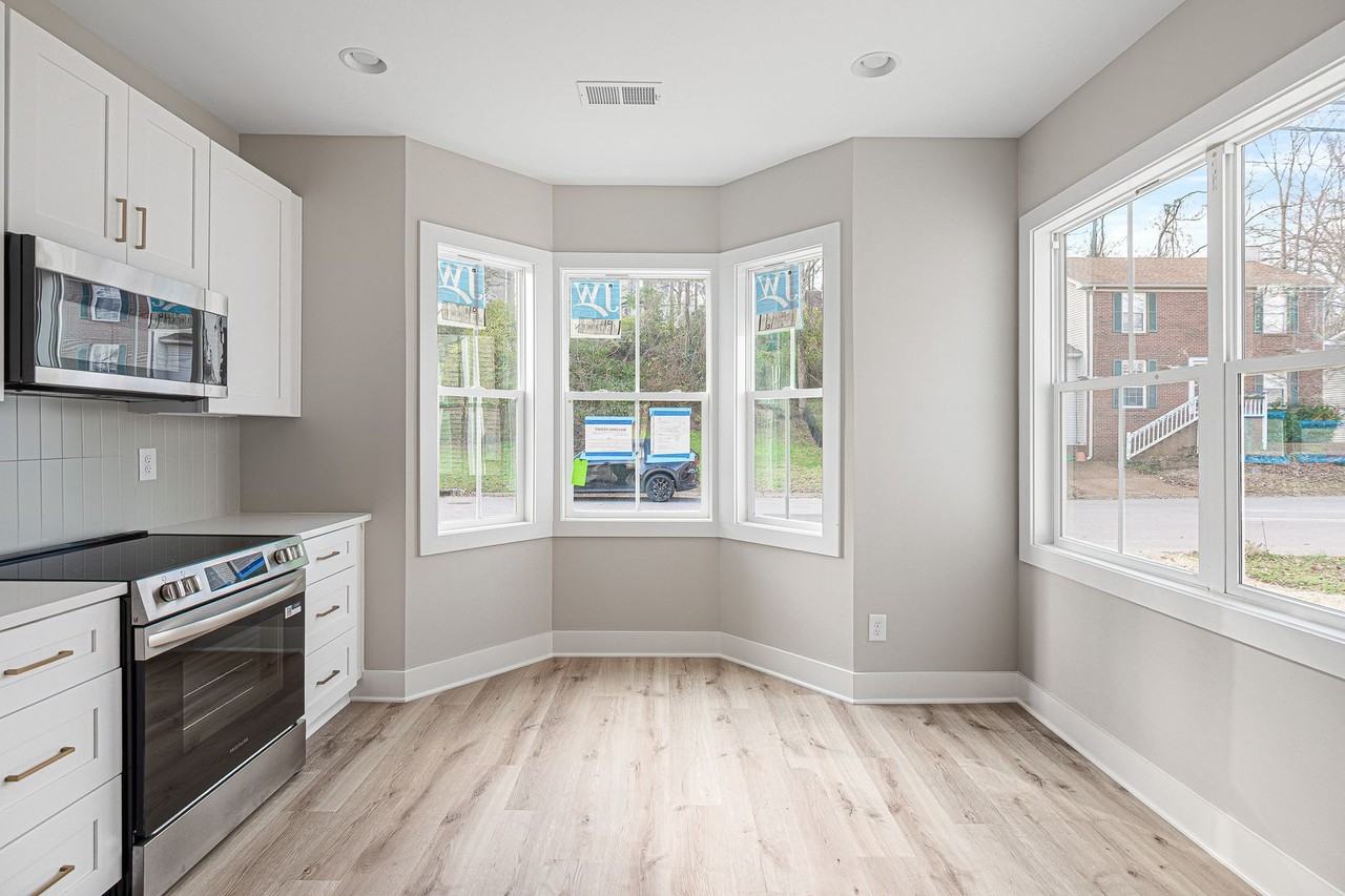 5416 Village Way - Photo 6 of 30