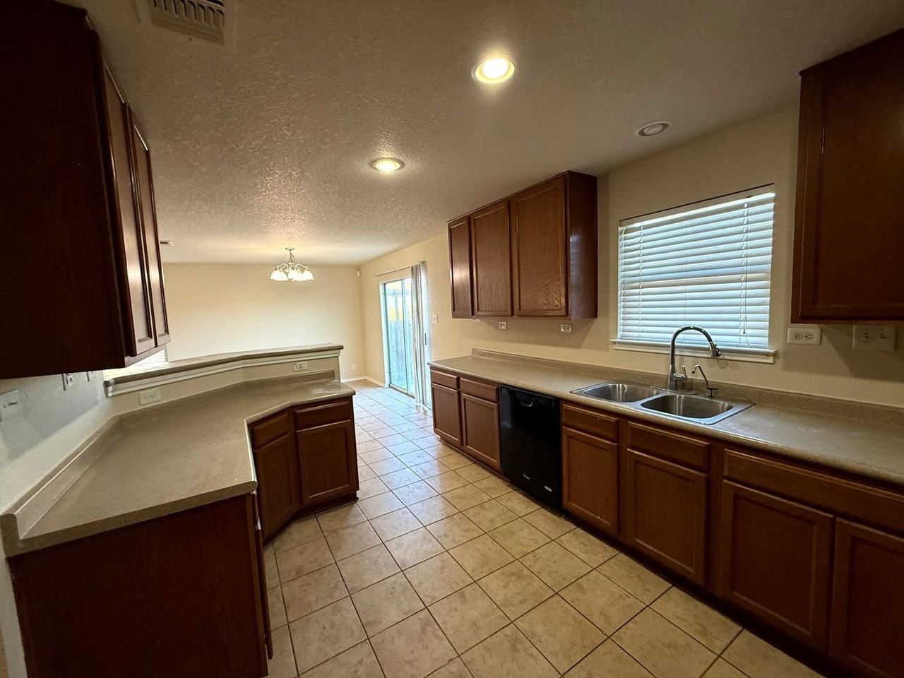 6527 San Miguel Way - Photo 7 of 19