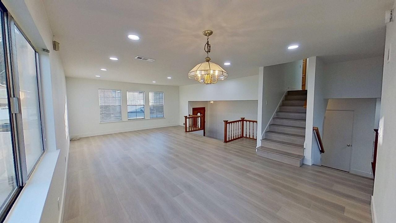 5913 East Tiber Drive - Photo 5 of 31