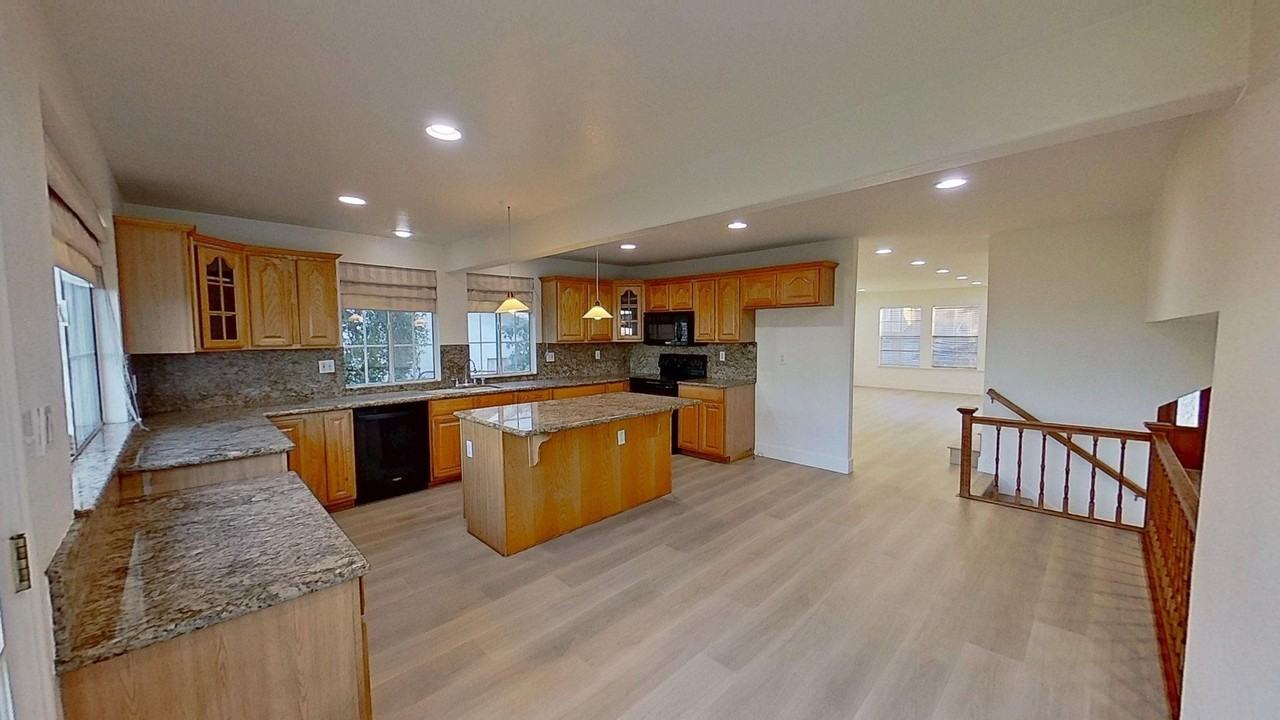 5913 East Tiber Drive - Photo 7 of 31