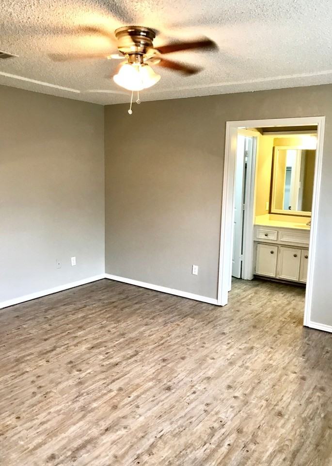 8606 Geneva Ave - Photo 7 of 15