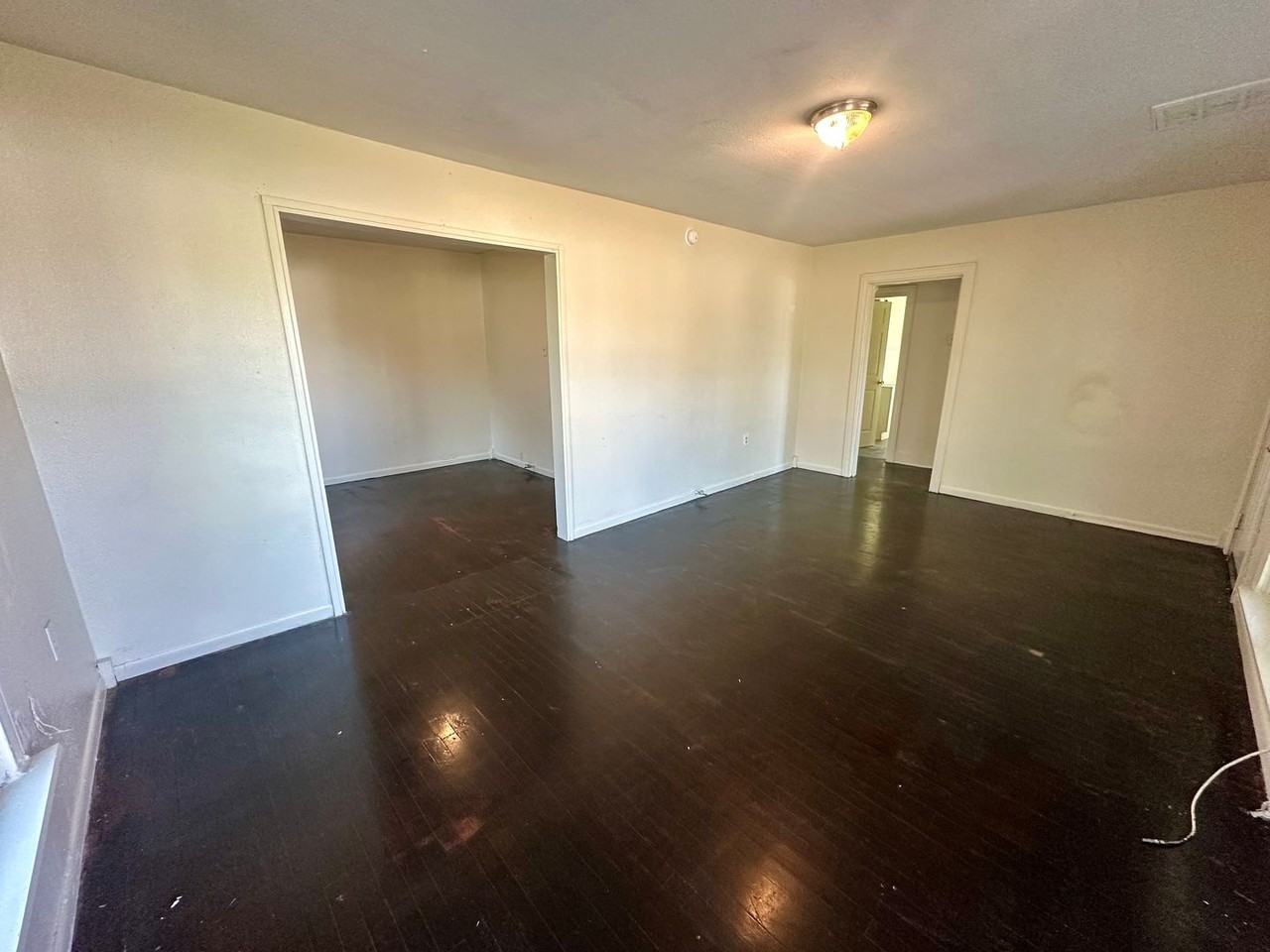 4008 Beverly Drive - Photo 4 of 18