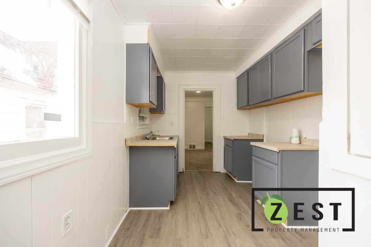 8250 Rosemont Avenue - Photo 2 of 23