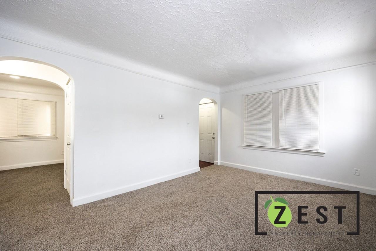 8250 Rosemont Avenue - Photo 4 of 23