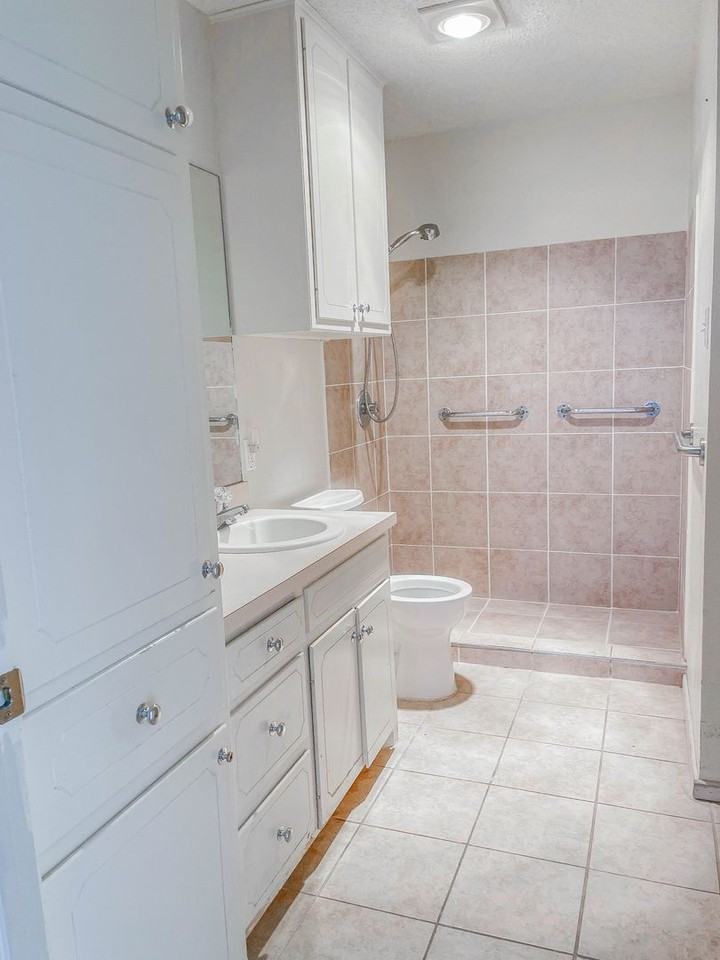 2608 Amherst Street - Photo 5 of 10