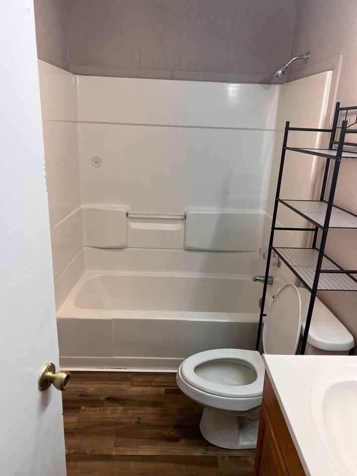 49 South Center Avenue - Photo 4 of 7