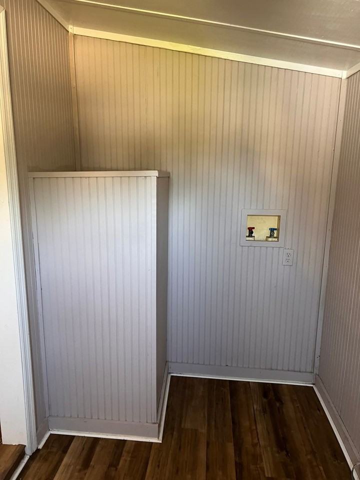 49 South Center Avenue - Photo 5 of 7