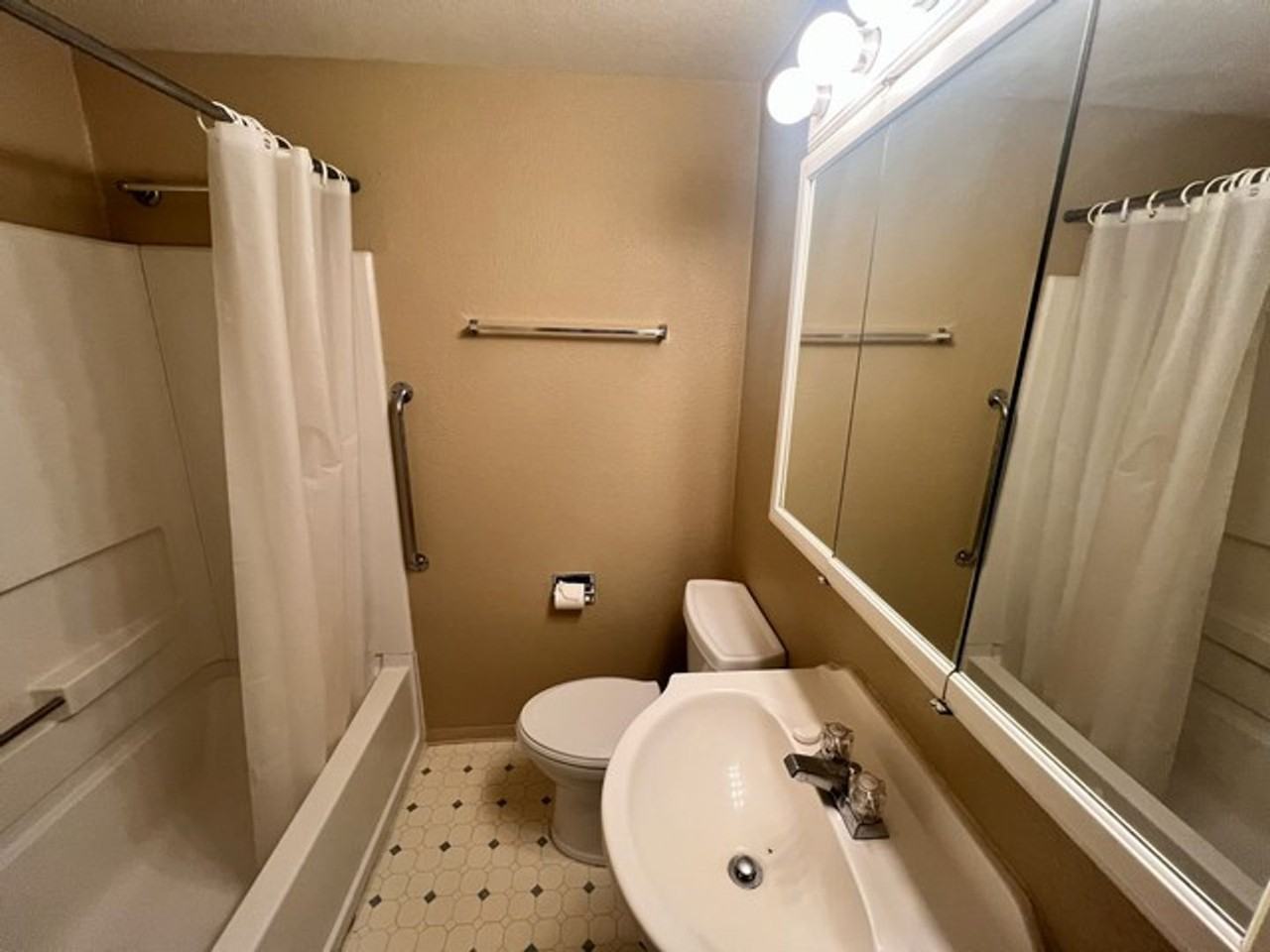 1052 West I Street - Photo 7 of 9