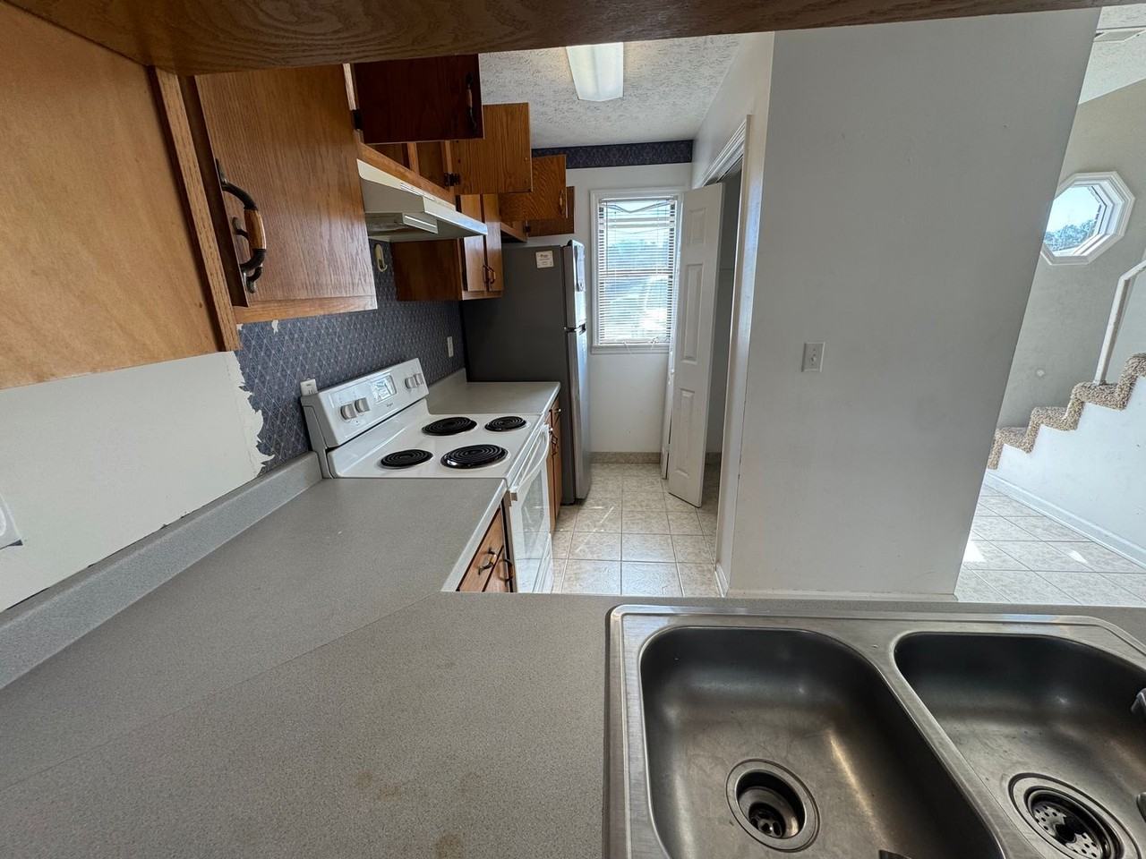 435 Hillside Drive #1 - Photo 3 of 8