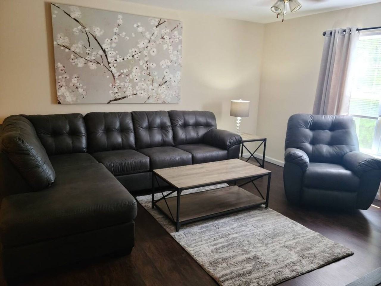 1313 Stafford Street - Photo 2 of 8