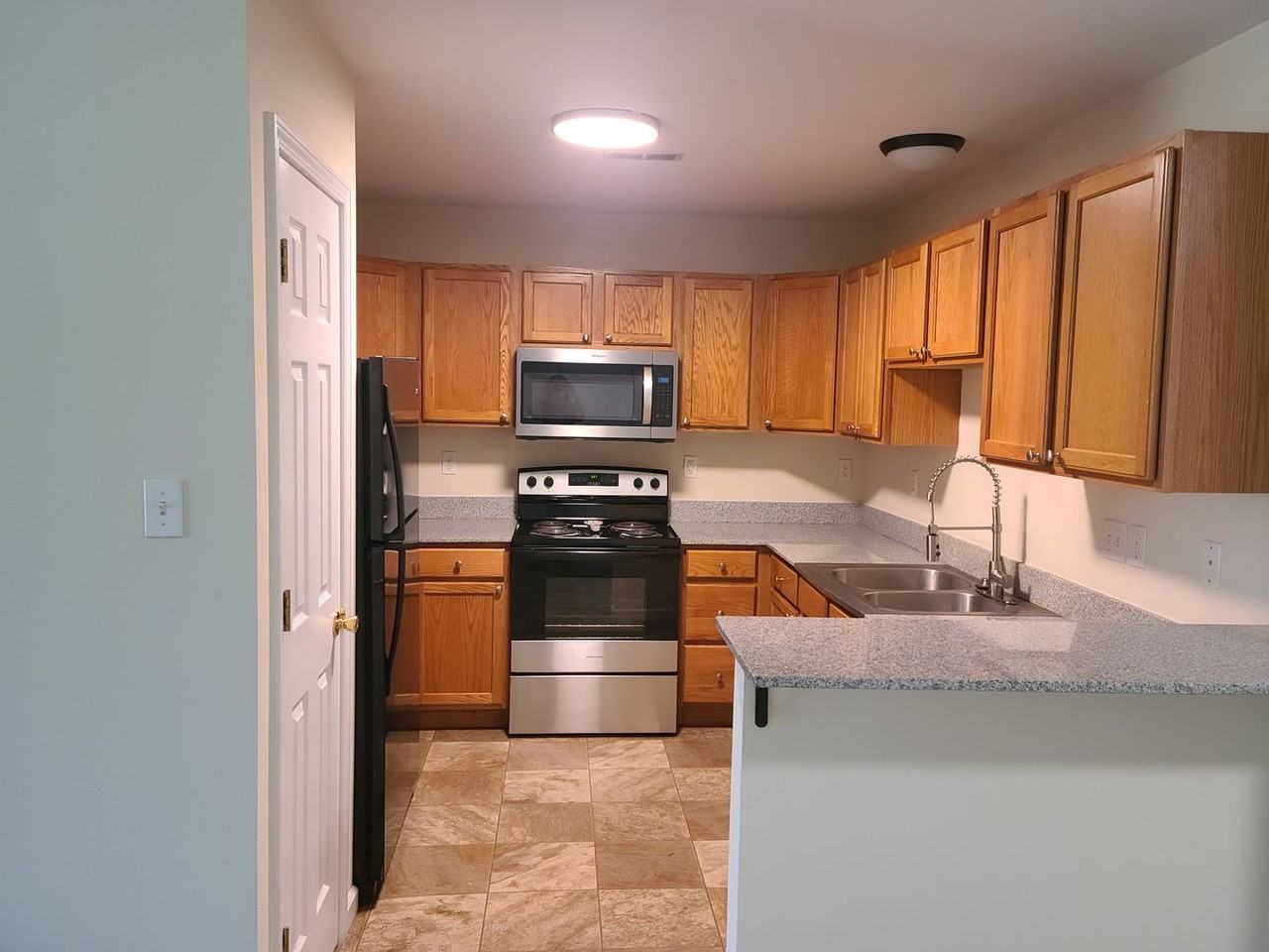 1313 Stafford Street - Photo 4 of 8