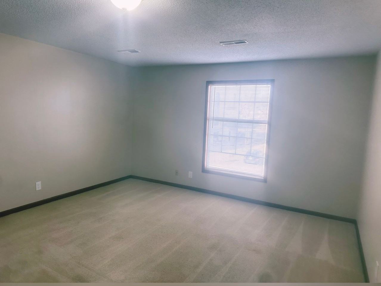 Brickstone - Photo 4 of 12