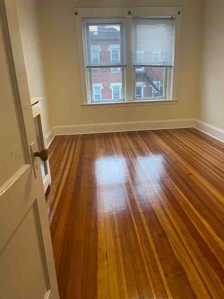 518 Cambridge Street - Photo 5 of 6