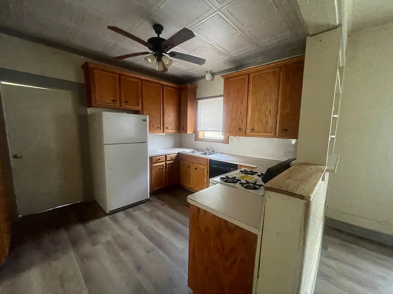 5115 North Main Street - Photo 2 of 7