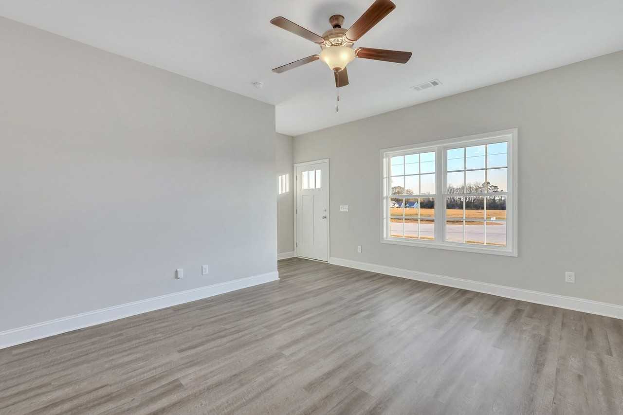 697 Coley Boyd Road - Photo 5 of 12