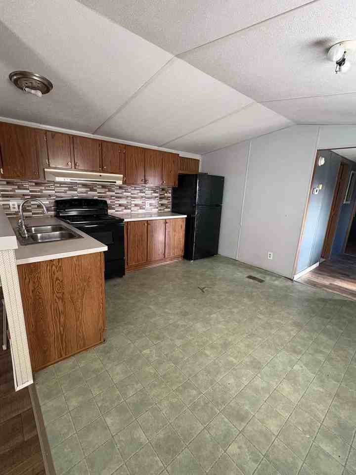 476 R Payne Road - Photo 3 of 7