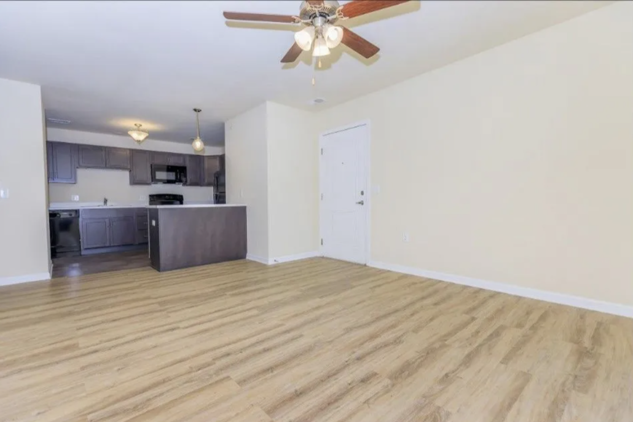 Sunridge Apartments - Photo 3 of 7