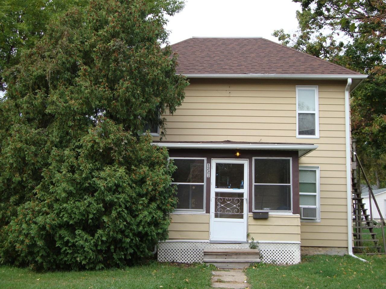 1221 Tremont Street - Photo 3 of 21