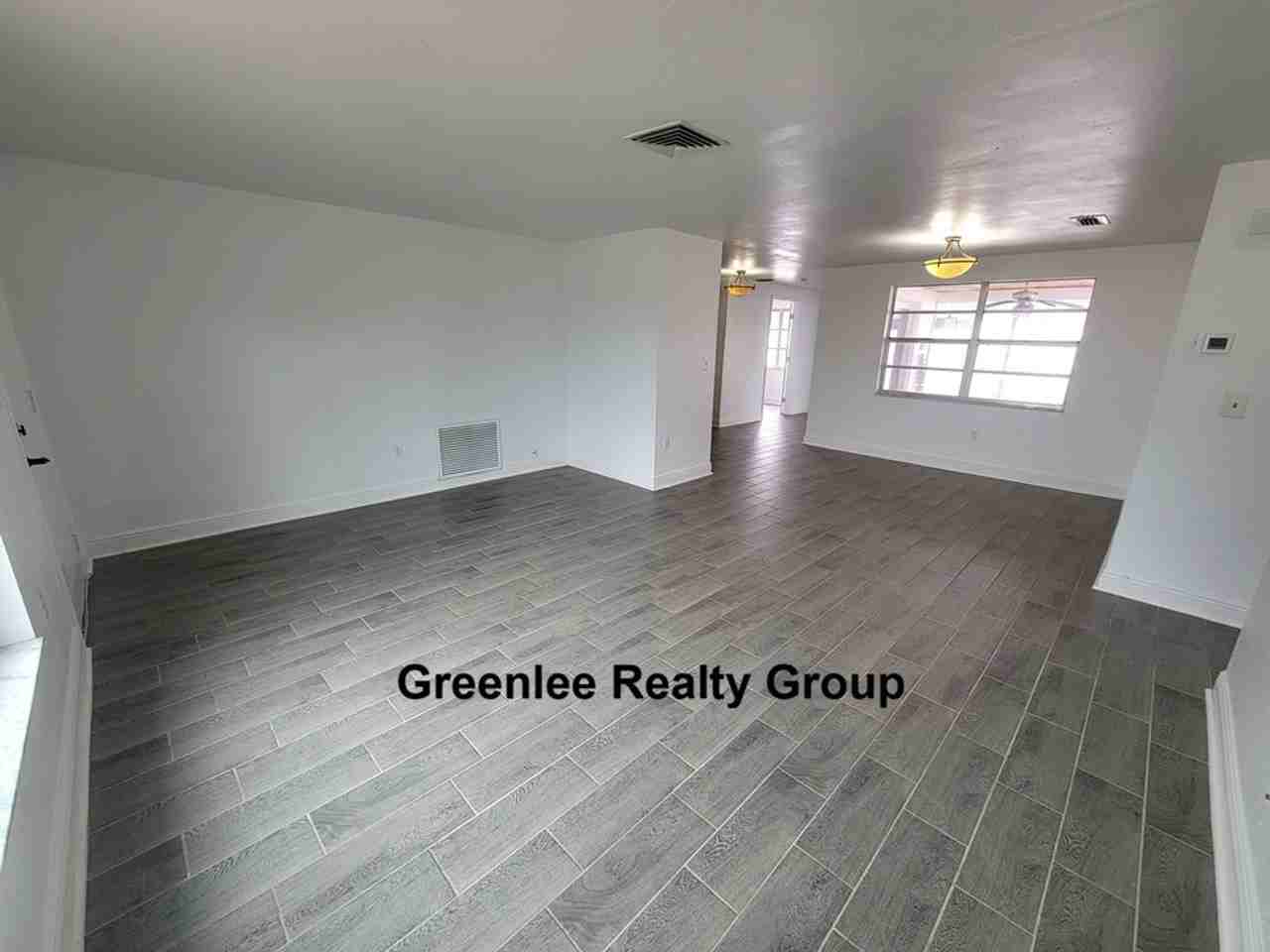 7730 Wicklow Street - Photo 3 of 20