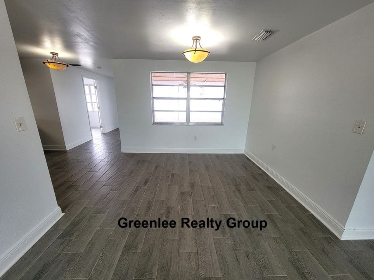 7730 Wicklow Street - Photo 4 of 20