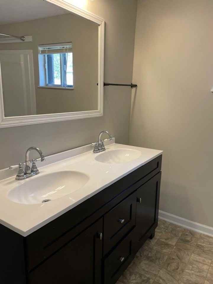 2104 Ollie Street - Photo 4 of 13