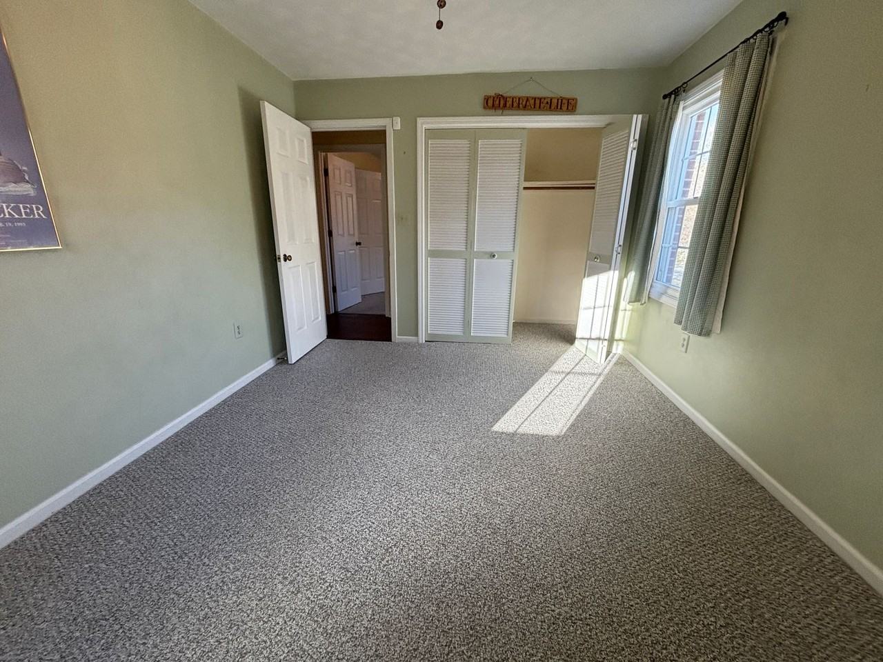 136 Grimes St - Photo 7 of 50