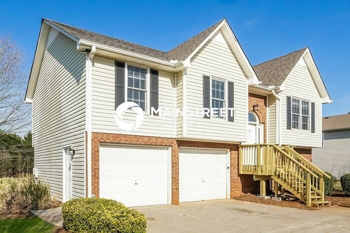 43 Westminster Dr Sw - Photo 2 of 17