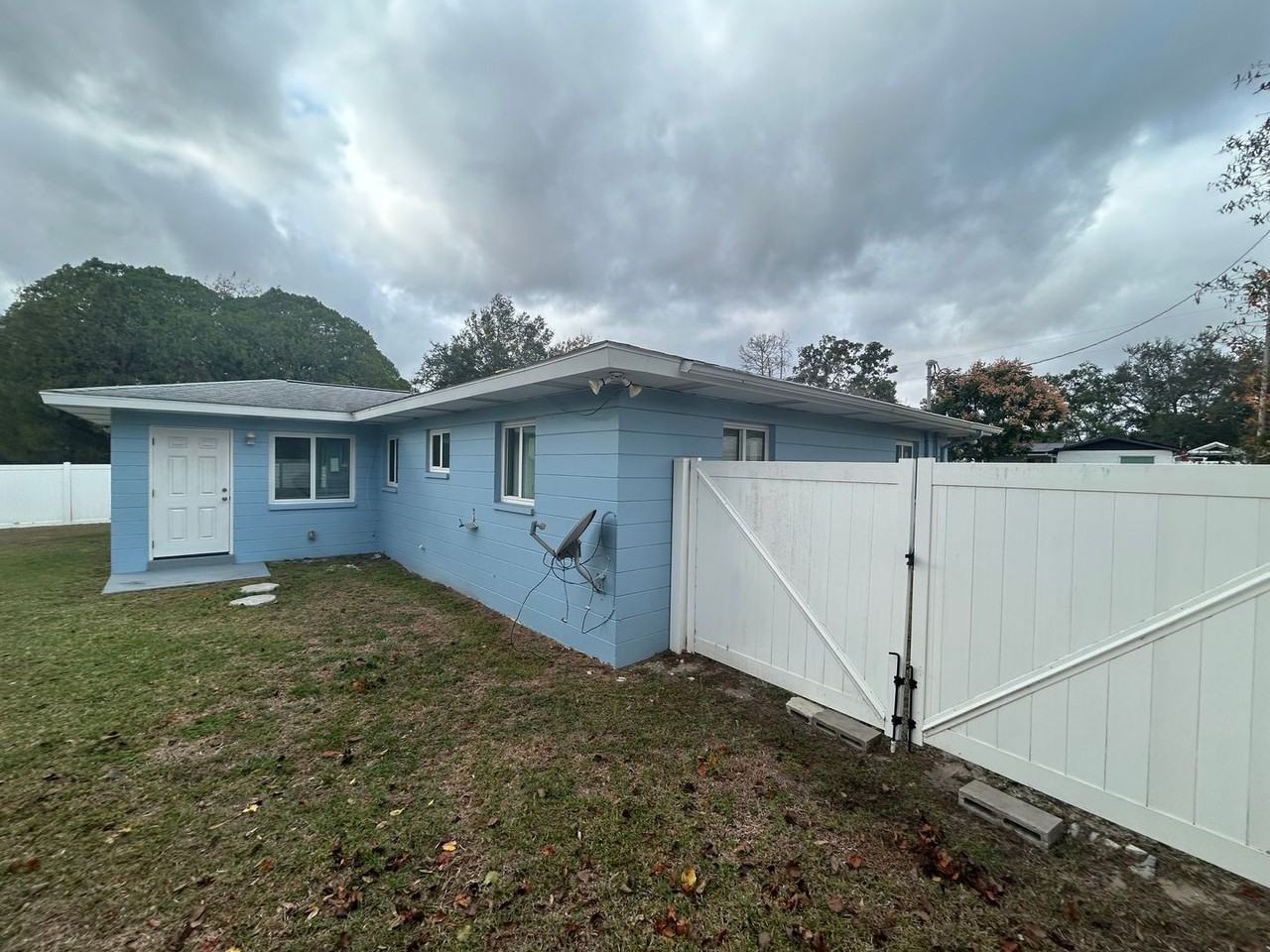 21570 Sw Raintree St - Photo 3 of 27