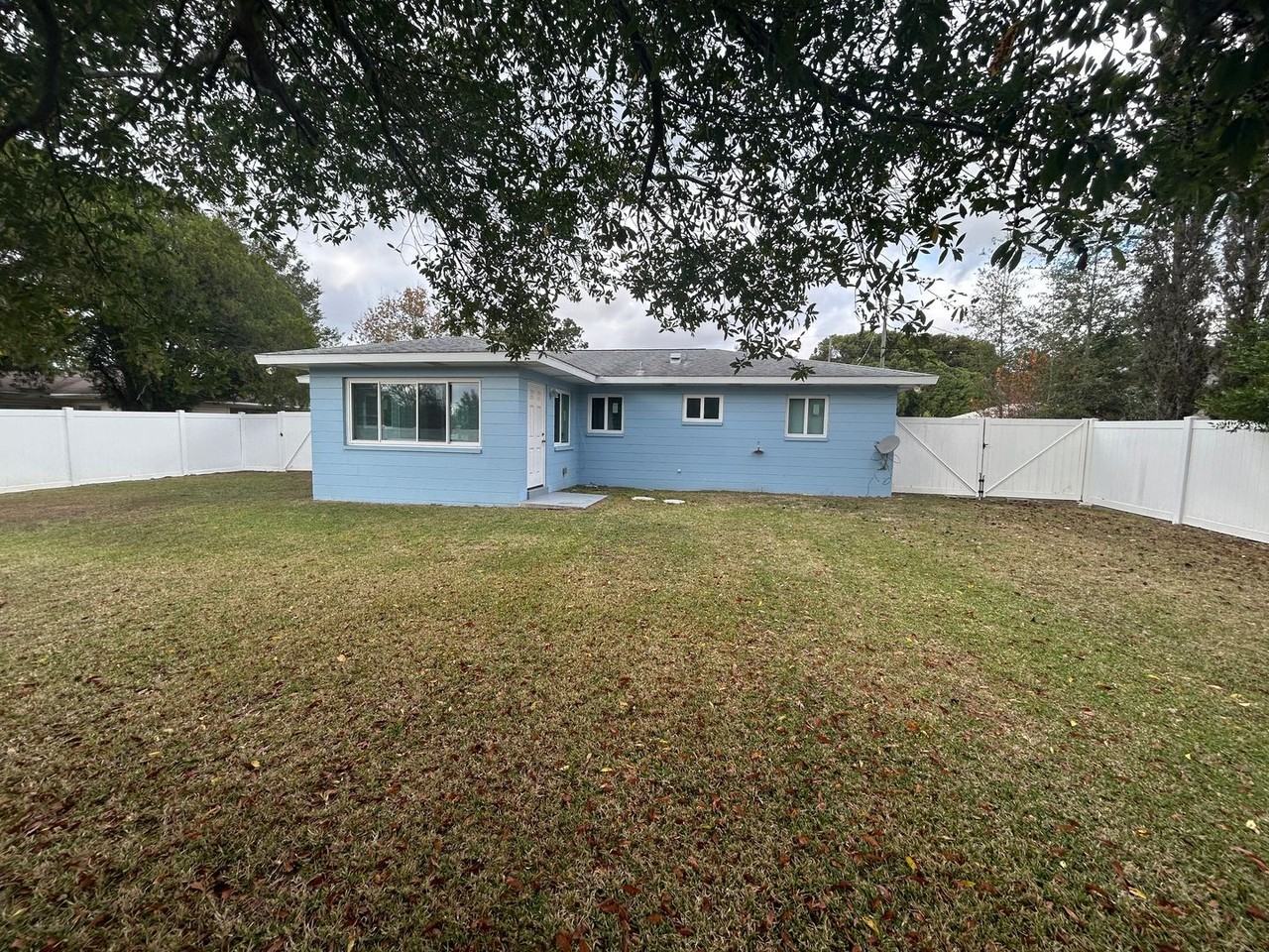 21570 Sw Raintree St - Photo 4 of 27