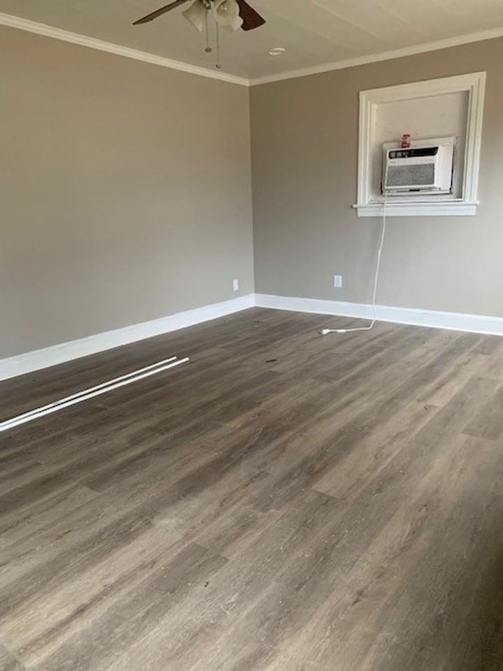 808 Highland Street - Photo 3 of 10