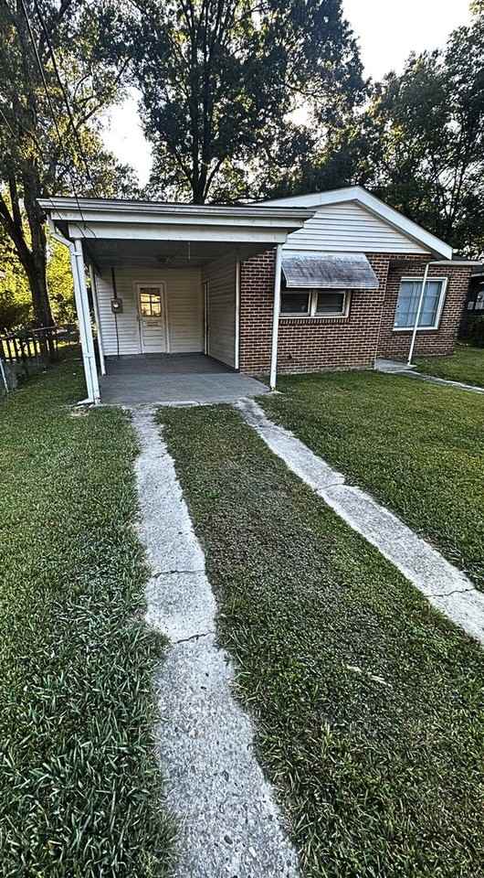 125 Rosewood Drive - Photo 2 of 18