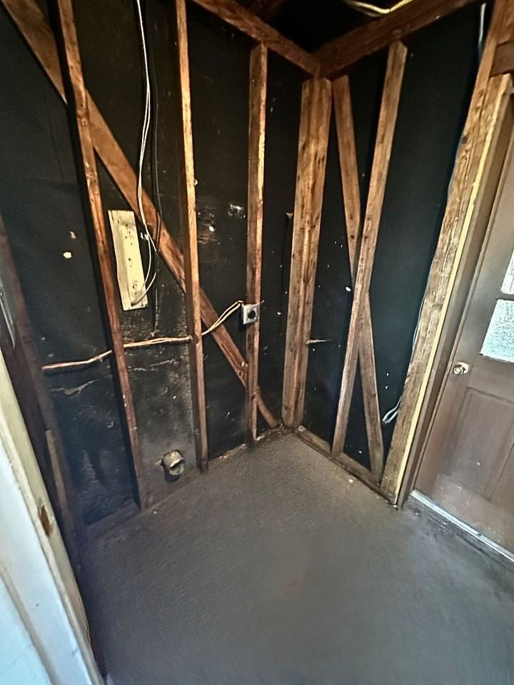 125 Rosewood Drive - Photo 4 of 18